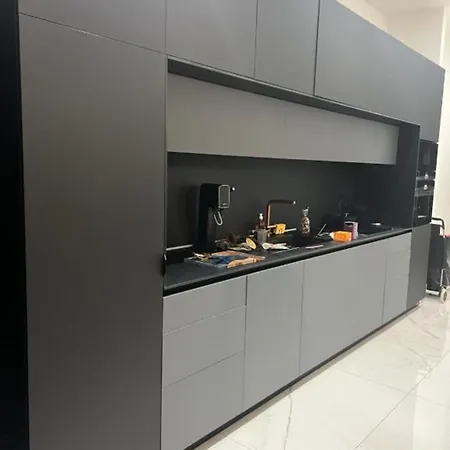 Bagatelle Furnished Flat アパート エクスレバン