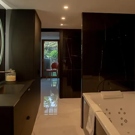 Bagatelle Furnished Flat アパート