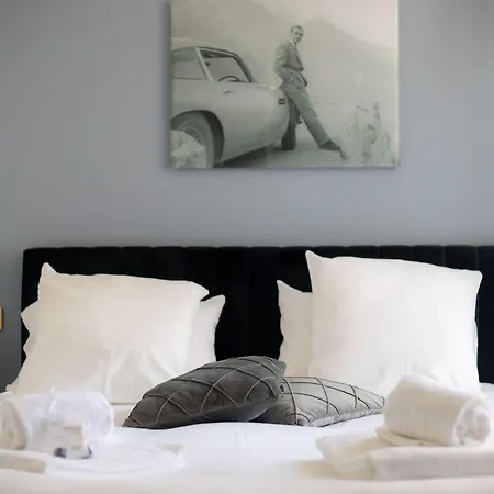 Bagatelle Furnished Flat アパート エクスレバン